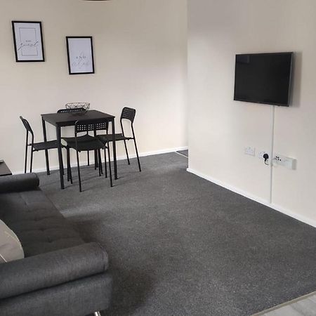 Lovely 1 Bedroom Studio Apartment - ميرثير تيدفيل المظهر الخارجي الصورة